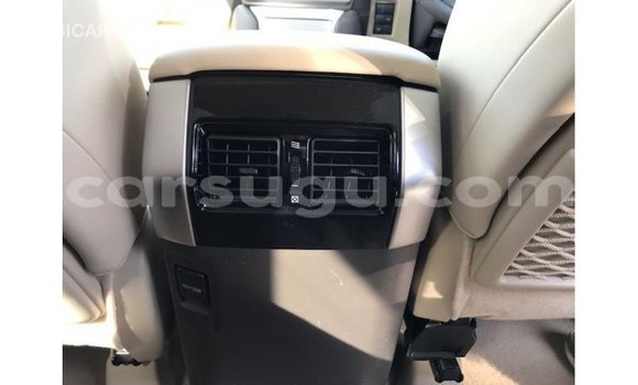 Sayi Imported Toyota Prado White Mota in Import - Dubai a Burkina Faso Sayi Imported Toyota Prado White Mota in Import - Dubai a Burkina Faso