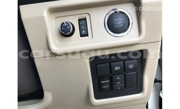 Sayi Imported Toyota Prado White Mota in Import - Dubai a Burkina Faso Sayi Imported Toyota Prado White Mota in Import - Dubai a Burkina Faso