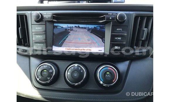 Sayi Imported Toyota HiAce White Babbar mota in Import - Dubai a Burkina Faso Sayi Imported Toyota HiAce White Babbar mota in Import - Dubai a Burkina Faso