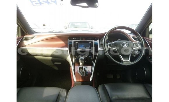 Sayi Imported Toyota Harrier Brown Mota in Import - Dubai a Burkina Faso Sayi Imported Toyota Harrier Brown Mota in Import - Dubai a Burkina Faso