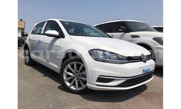 Sayi Imported Volkswagen Golf White Mota in Import - Dubai a Burkina Faso Sayi Imported Volkswagen Golf White Mota in Import - Dubai a Burkina Faso