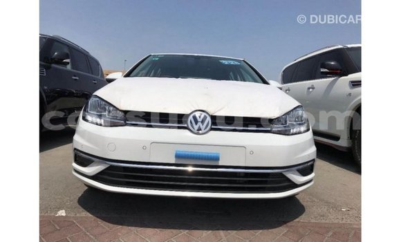 Sayi Imported Volkswagen Golf White Mota in Import - Dubai a Burkina Faso Sayi Imported Volkswagen Golf White Mota in Import - Dubai a Burkina Faso