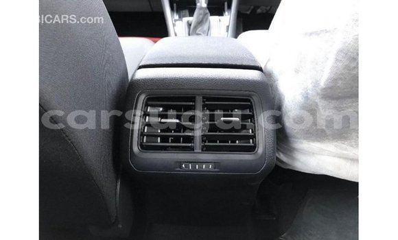 Sayi Imported Volkswagen Golf White Mota in Import - Dubai a Burkina Faso Sayi Imported Volkswagen Golf White Mota in Import - Dubai a Burkina Faso