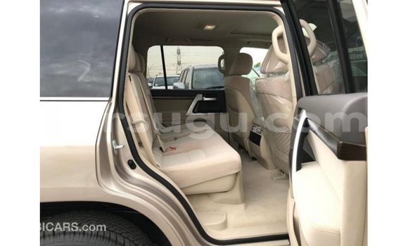 Buy Import Toyota Land Cruiser Other Car in Import - Dubai in Burkina Faso Buy Import Toyota Land Cruiser Other Car in Import - Dubai in Burkina Faso