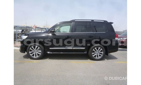 Sayi Imported Toyota Land Cruiser Black Mota in Import - Dubai a Burkina Faso Sayi Imported Toyota Land Cruiser Black Mota in Import - Dubai a Burkina Faso