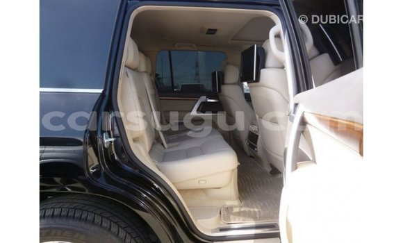 Sayi Imported Toyota Land Cruiser Black Mota in Import - Dubai a Burkina Faso Sayi Imported Toyota Land Cruiser Black Mota in Import - Dubai a Burkina Faso