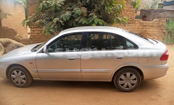 Acheter Occasion Voiture Mazda 626 Marron à Ouagadougou, Burkina-Faso