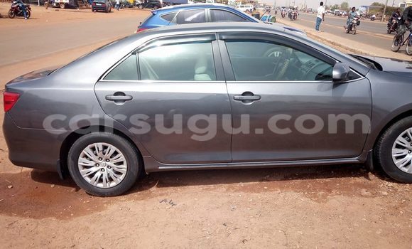 Acheter Neuf Voiture Toyota Camry Gris à Ouagadougou, Burkina-Faso Acheter Neuf Voiture Toyota Camry Gris à Ouagadougou, Burkina-Faso