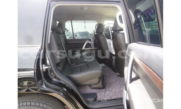 Sayi Imported Toyota Land Cruiser Black Mota in Import - Dubai a Burkina Faso Sayi Imported Toyota Land Cruiser Black Mota in Import - Dubai a Burkina Faso