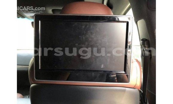 Sayi Imported Toyota Land Cruiser White Mota in Import - Dubai a Burkina Faso Sayi Imported Toyota Land Cruiser White Mota in Import - Dubai a Burkina Faso