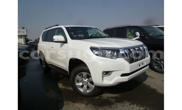 Sayi Imported Toyota Prado White Mota in Import - Dubai a Burkina Faso Sayi Imported Toyota Prado White Mota in Import - Dubai a Burkina Faso
