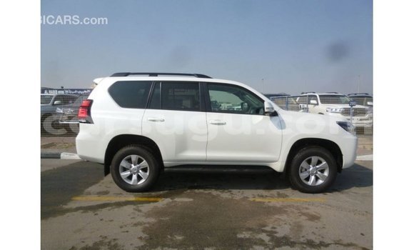 Sayi Imported Toyota Prado White Mota in Import - Dubai a Burkina Faso Sayi Imported Toyota Prado White Mota in Import - Dubai a Burkina Faso