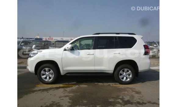 Sayi Imported Toyota Prado White Mota in Import - Dubai a Burkina Faso Sayi Imported Toyota Prado White Mota in Import - Dubai a Burkina Faso