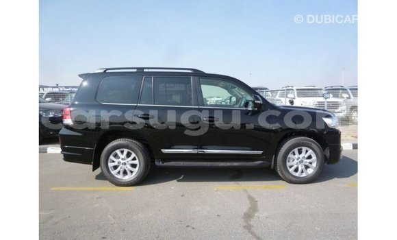 Sayi Imported Toyota Land Cruiser Black Mota in Import - Dubai a Burkina Faso Sayi Imported Toyota Land Cruiser Black Mota in Import - Dubai a Burkina Faso