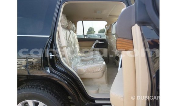 Sayi Imported Toyota Land Cruiser Black Mota in Import - Dubai a Burkina Faso Sayi Imported Toyota Land Cruiser Black Mota in Import - Dubai a Burkina Faso