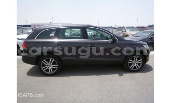 Sayi Imported Audi Q7 Black Mota in Import - Dubai a Burkina Faso Sayi Imported Audi Q7 Black Mota in Import - Dubai a Burkina Faso