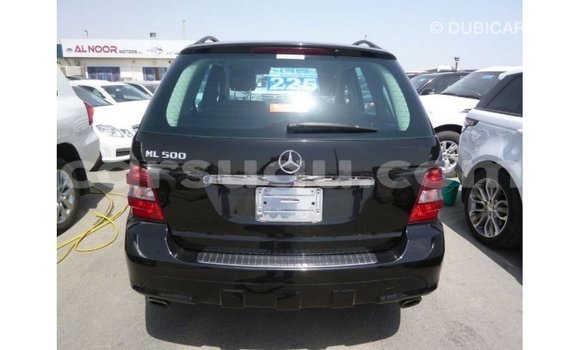 Sayi Imported Mercedes-Benz 190 Black Mota in Import - Dubai a Burkina Faso Sayi Imported Mercedes-Benz 190 Black Mota in Import - Dubai a Burkina Faso