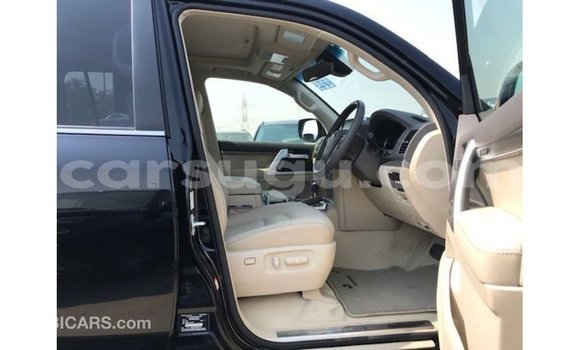 Sayi Imported Toyota Land Cruiser Black Mota in Import - Dubai a Burkina Faso Sayi Imported Toyota Land Cruiser Black Mota in Import - Dubai a Burkina Faso