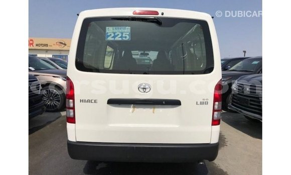 Sayi Imported Toyota Hiace White Mota in Import - Dubai a Burkina Faso Sayi Imported Toyota Hiace White Mota in Import - Dubai a Burkina Faso