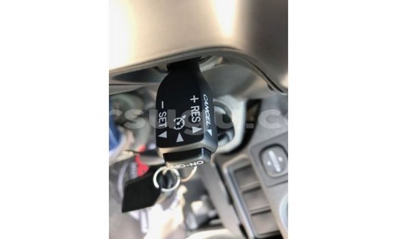 Sayi Imported Toyota Hiace White Mota in Import - Dubai a Burkina Faso Sayi Imported Toyota Hiace White Mota in Import - Dubai a Burkina Faso