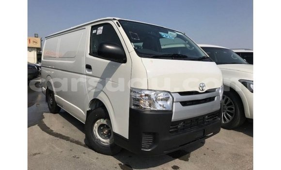 Sayi Imported Toyota Hiace White Mota in Import - Dubai a Burkina Faso Sayi Imported Toyota Hiace White Mota in Import - Dubai a Burkina Faso