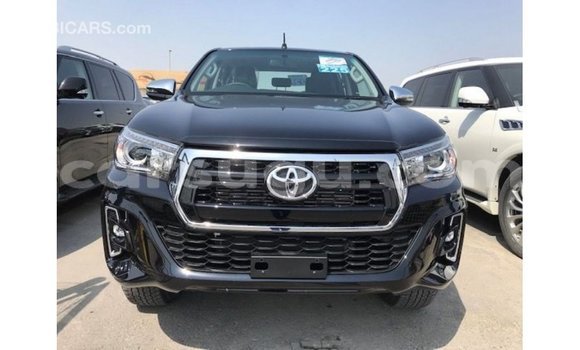 Sayi Imported Toyota Hilux Black Mota in Import - Dubai a Burkina Faso Sayi Imported Toyota Hilux Black Mota in Import - Dubai a Burkina Faso