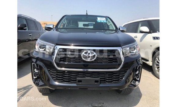 Sayi Imported Toyota Hilux Black Mota in Import - Dubai a Burkina Faso Sayi Imported Toyota Hilux Black Mota in Import - Dubai a Burkina Faso