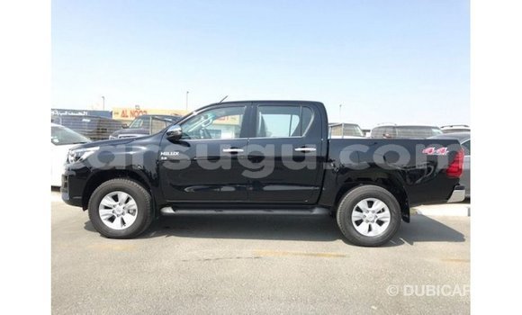 Sayi Imported Toyota Hilux Black Mota in Import - Dubai a Burkina Faso Sayi Imported Toyota Hilux Black Mota in Import - Dubai a Burkina Faso