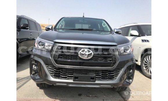 Acheter Import Voiture Toyota Hilux Noir à Import - Dubai, Burkina-Faso Acheter Import Voiture Toyota Hilux Noir à Import - Dubai, Burkina-Faso