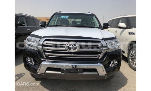 Sayi Imported Toyota Land Cruiser Black Mota in Import - Dubai a Burkina Faso Sayi Imported Toyota Land Cruiser Black Mota in Import - Dubai a Burkina Faso
