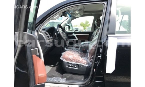 Sayi Imported Toyota Land Cruiser Black Mota in Import - Dubai a Burkina Faso Sayi Imported Toyota Land Cruiser Black Mota in Import - Dubai a Burkina Faso