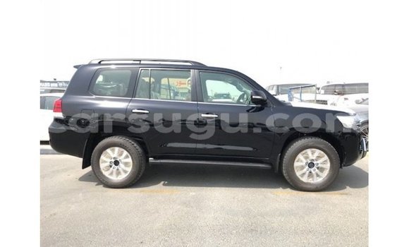 Sayi Imported Toyota Land Cruiser Black Mota in Import - Dubai a Burkina Faso Sayi Imported Toyota Land Cruiser Black Mota in Import - Dubai a Burkina Faso