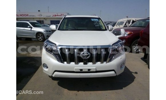 Acheter Import Voiture Toyota Prado Blanc à Import - Dubai, Burkina-Faso Acheter Import Voiture Toyota Prado Blanc à Import - Dubai, Burkina-Faso