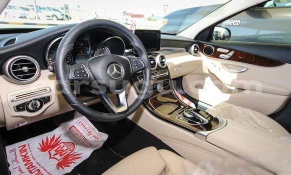 Acheter Neuf Voiture Mercedes-Benz 190 Gris à Ouagadougou, Burkina-Faso Acheter Neuf Voiture Mercedes-Benz 190 Gris à Ouagadougou, Burkina-Faso