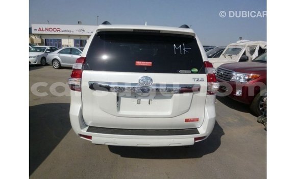 Sayi Imported Toyota Prado White Mota in Import - Dubai a Burkina Faso Sayi Imported Toyota Prado White Mota in Import - Dubai a Burkina Faso