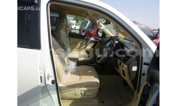 Sayi Imported Toyota Prado White Mota in Import - Dubai a Burkina Faso Sayi Imported Toyota Prado White Mota in Import - Dubai a Burkina Faso