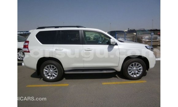 Sayi Imported Toyota Prado White Mota in Import - Dubai a Burkina Faso Sayi Imported Toyota Prado White Mota in Import - Dubai a Burkina Faso