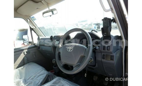 Sayi Imported Toyota Land Cruiser Sauran Mota in Import - Dubai a Burkina Faso Sayi Imported Toyota Land Cruiser Sauran Mota in Import - Dubai a Burkina Faso