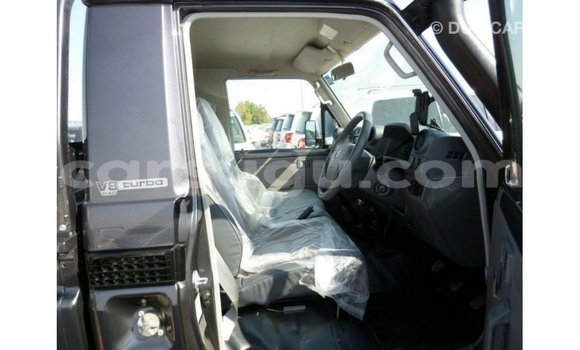 Sayi Imported Toyota Land Cruiser Sauran Mota in Import - Dubai a Burkina Faso Sayi Imported Toyota Land Cruiser Sauran Mota in Import - Dubai a Burkina Faso