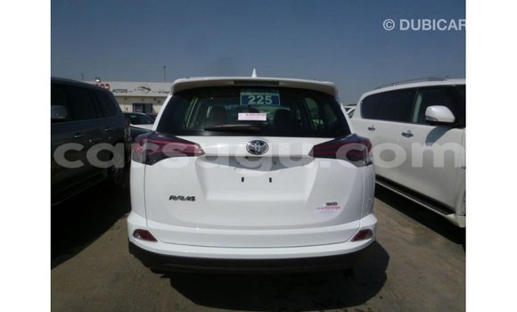 Sayi Imported Toyota HiAce White Babbar mota in Import - Dubai a Burkina Faso Sayi Imported Toyota HiAce White Babbar mota in Import - Dubai a Burkina Faso