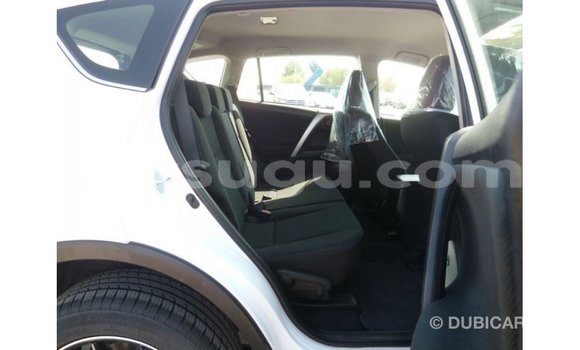 Sayi Imported Toyota HiAce White Babbar mota in Import - Dubai a Burkina Faso Sayi Imported Toyota HiAce White Babbar mota in Import - Dubai a Burkina Faso