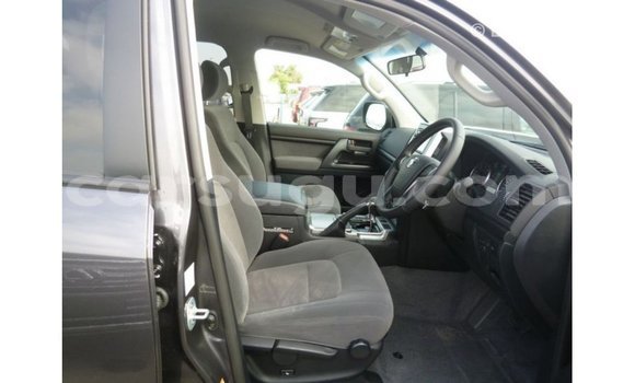 Sayi Imported Toyota Land Cruiser Sauran Mota in Import - Dubai a Burkina Faso Sayi Imported Toyota Land Cruiser Sauran Mota in Import - Dubai a Burkina Faso