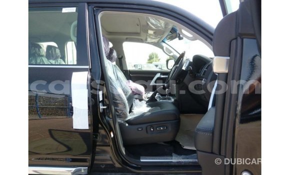 Sayi Imported Toyota Land Cruiser Black Mota in Import - Dubai a Burkina Faso Sayi Imported Toyota Land Cruiser Black Mota in Import - Dubai a Burkina Faso