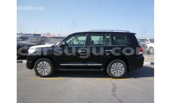 Sayi Imported Toyota Land Cruiser Black Mota in Import - Dubai a Burkina Faso Sayi Imported Toyota Land Cruiser Black Mota in Import - Dubai a Burkina Faso