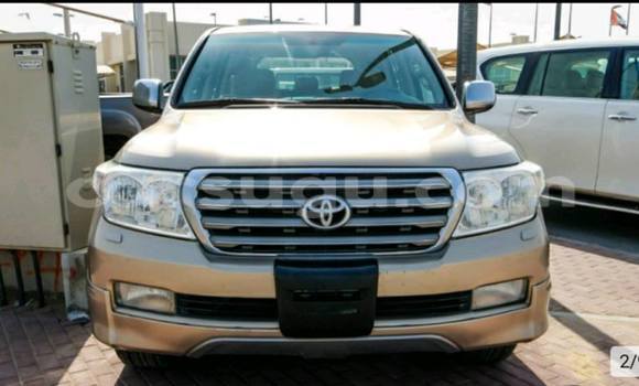 Acheter Neuf Voiture Toyota Land Cruiser Marron à Ouagadougou, Burkina-Faso Acheter Neuf Voiture Toyota Land Cruiser Marron à Ouagadougou, Burkina-Faso