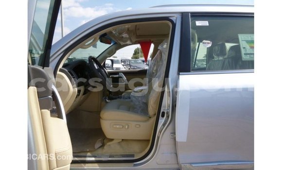 Sayi Imported Toyota Land Cruiser Sauran Mota in Import - Dubai a Burkina Faso Sayi Imported Toyota Land Cruiser Sauran Mota in Import - Dubai a Burkina Faso