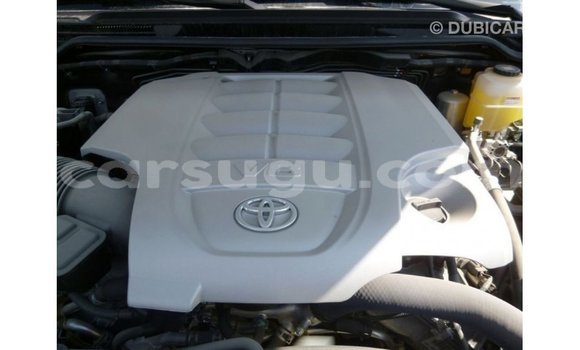 Sayi Imported Toyota Land Cruiser Sauran Mota in Import - Dubai a Burkina Faso Sayi Imported Toyota Land Cruiser Sauran Mota in Import - Dubai a Burkina Faso