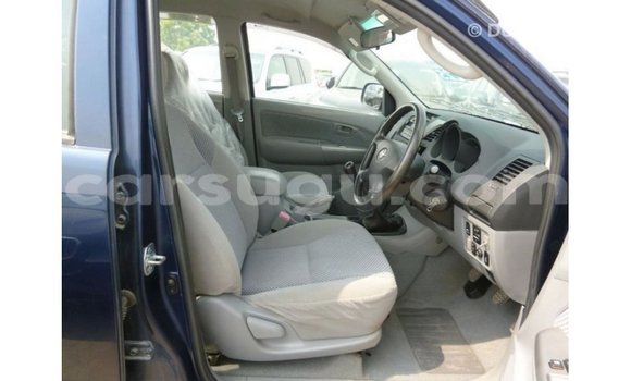 Sayi Imported Toyota Hilux Blue Mota in Import - Dubai a Burkina Faso Sayi Imported Toyota Hilux Blue Mota in Import - Dubai a Burkina Faso