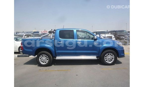Acheter Import Voiture Toyota Hilux Bleu à Import - Dubai, Burkina-Faso Acheter Import Voiture Toyota Hilux Bleu à Import - Dubai, Burkina-Faso