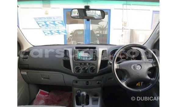 Sayi Imported Toyota Hilux Black Mota in Import - Dubai a Burkina Faso Sayi Imported Toyota Hilux Black Mota in Import - Dubai a Burkina Faso